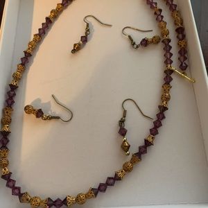 Lot of assorted jewelry (10 PIECES)